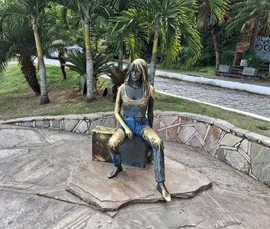 Escultura Brigitte Bardot