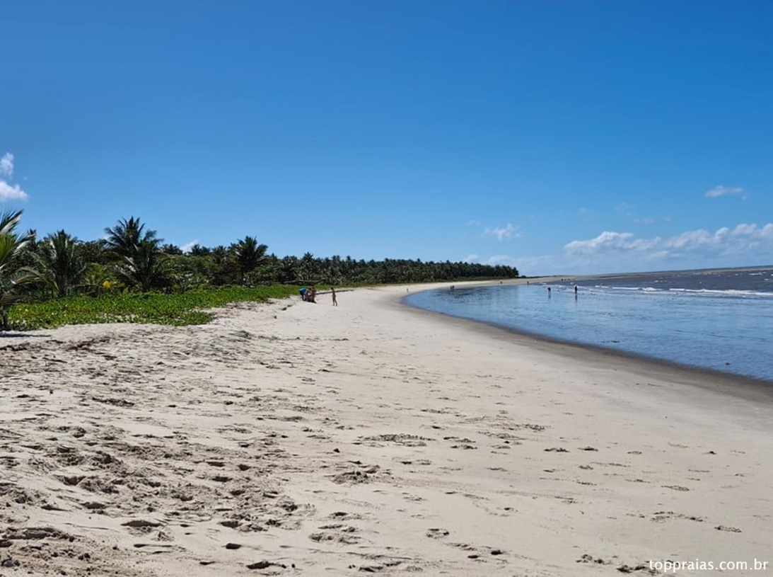 Praia das Bobocas em Santa Cruz Cabrália