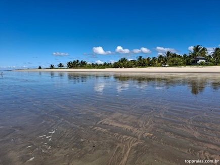 Praia das Bobocas em Santa Cruz Cabrália