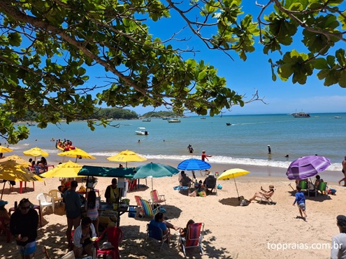 Praia do Cemitério em Rio das Ostras